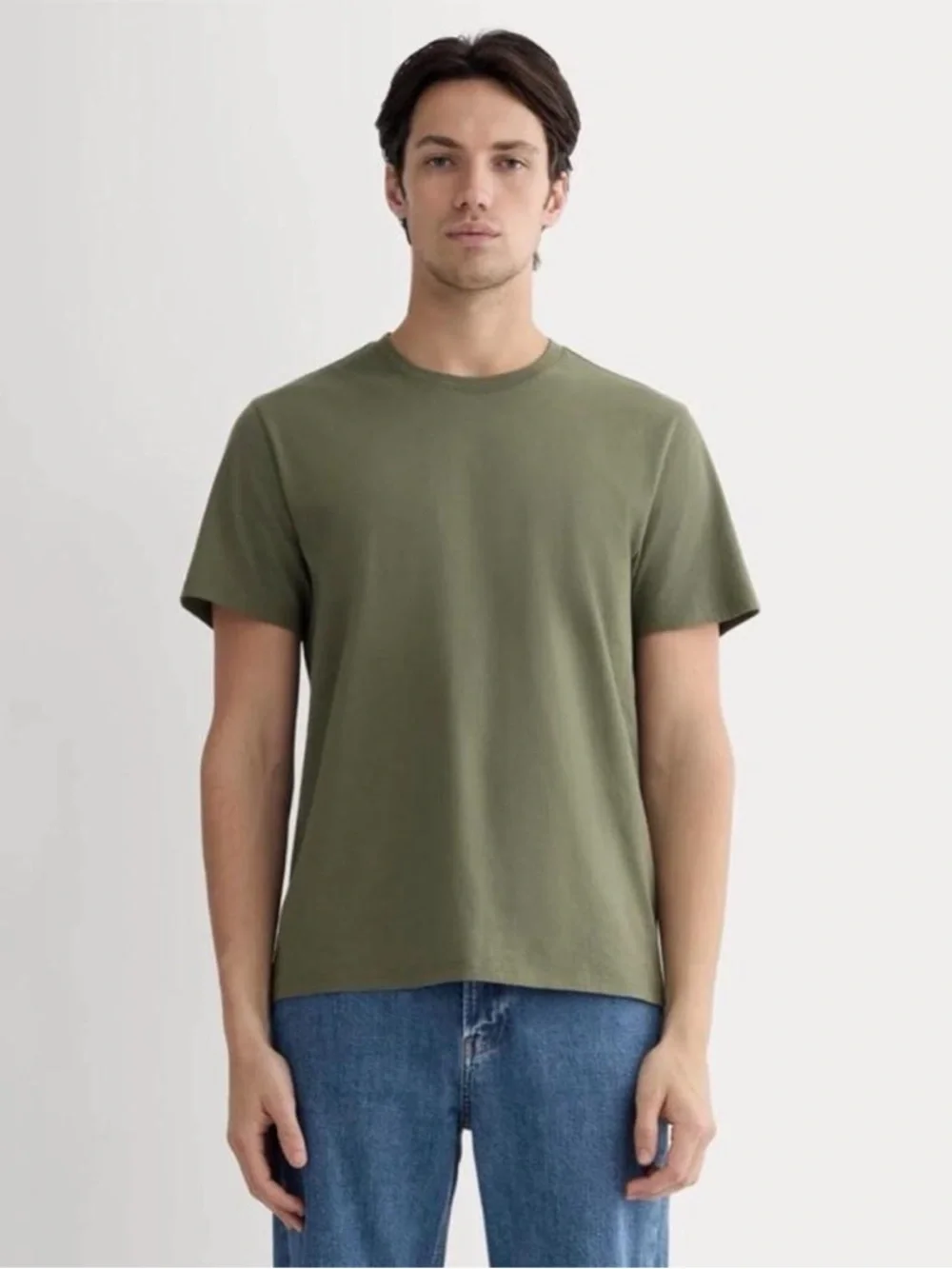 5 Pack Uniform Essential Organic Crew Tees by Everlane - Picture 6 of 6